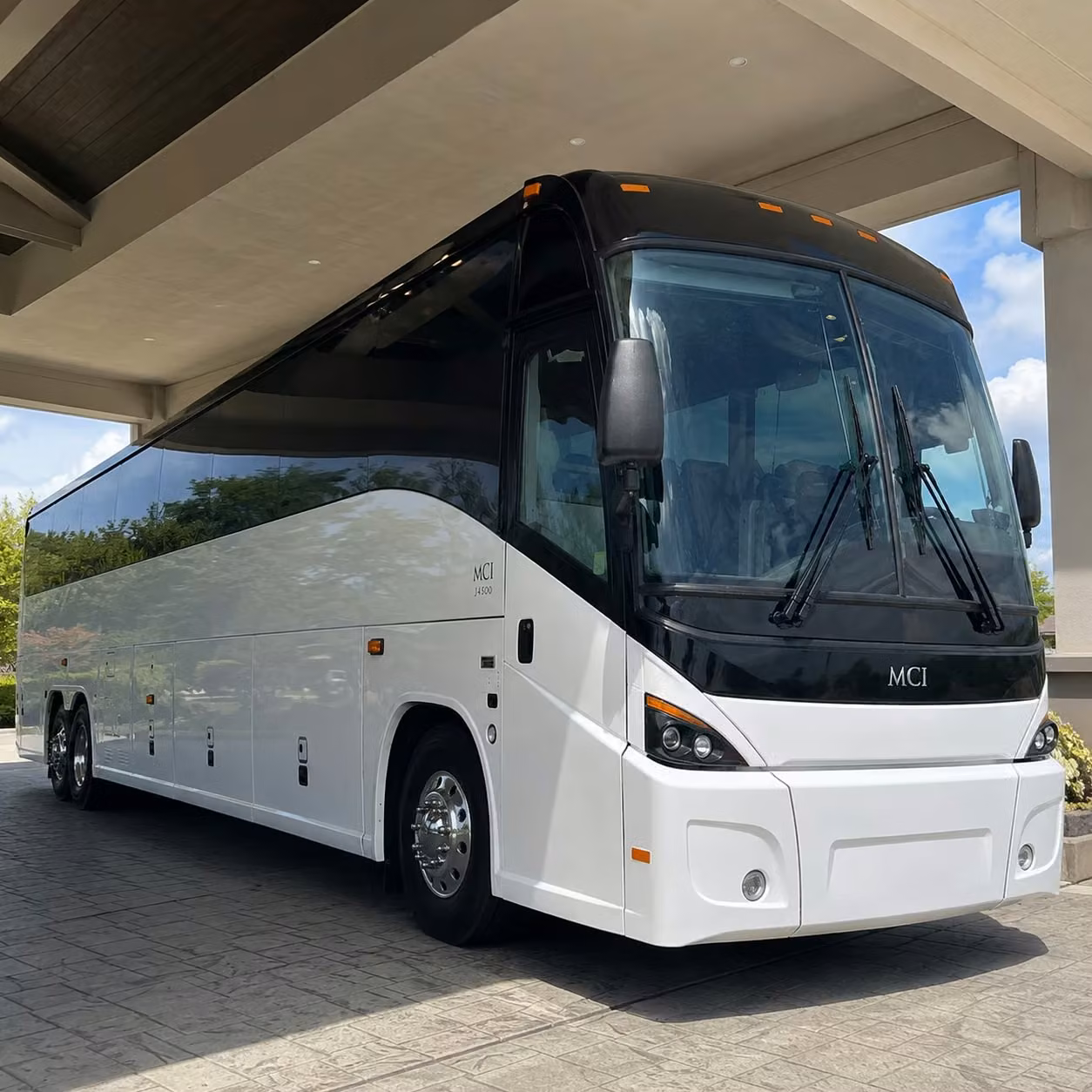 chulavistacharterbus com puts more airport transportation options in front of chula vista travelers